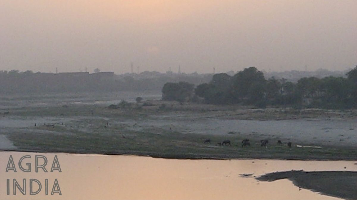 Agra auringonlaskun jälkeen