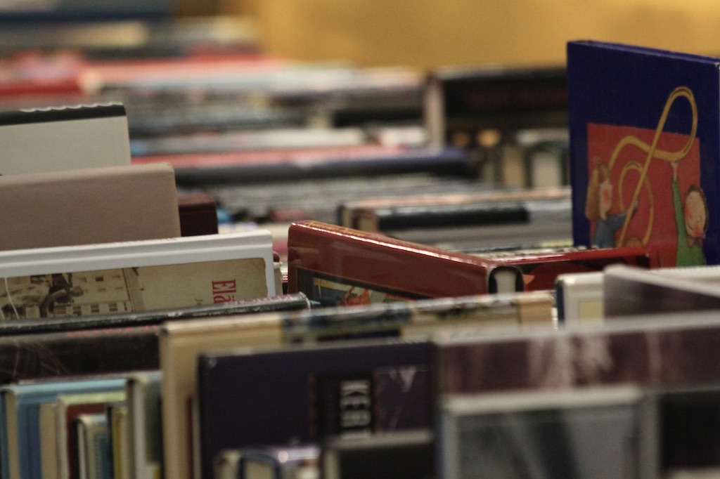 Kirjoja kirjamessuilla