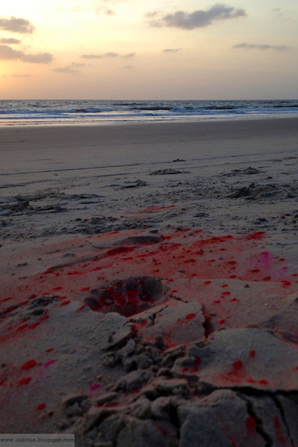 Holin jälkiä Goan rannalla