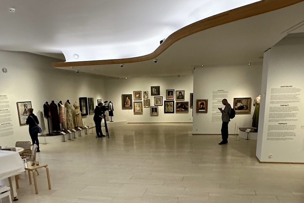 Museo Villa Gyllenberg ja Schjerfbeck - Muoti - Mode - Fashion -näyttelyä