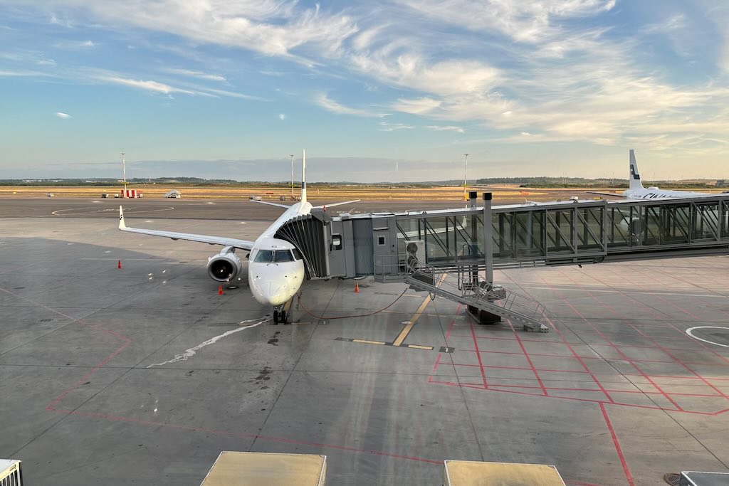 Finnair-lentokone-Helsinki-Vantaan-lentokenttä