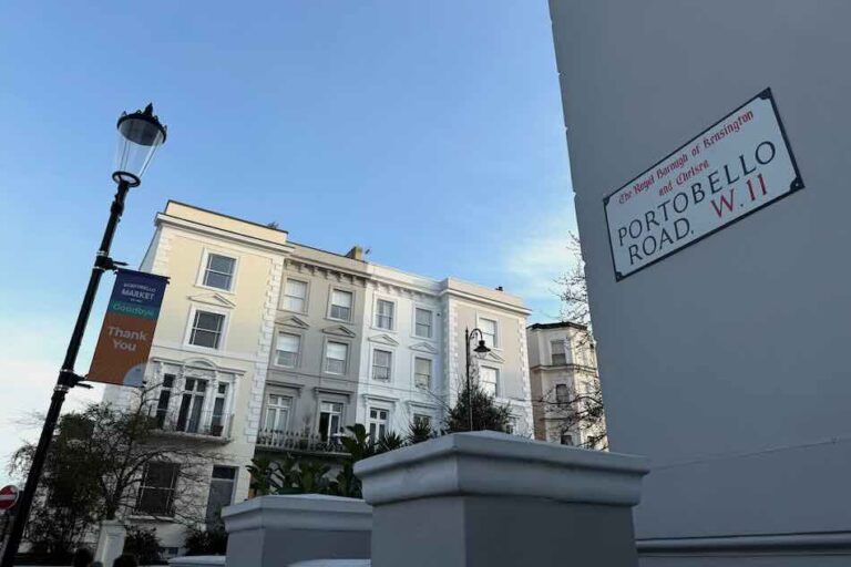 Portobello Road Lontoossa