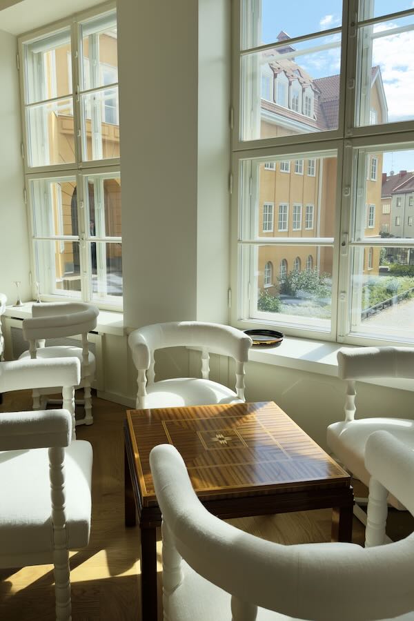 Eliel Saarisen suunnittelemia huonekuluja