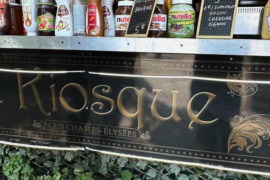 Crêpes-kioski Pariisissa