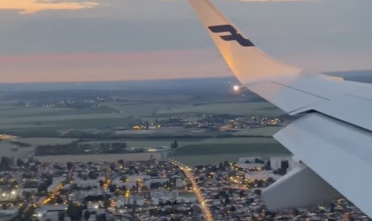 Laskeutuminen Pariisiin