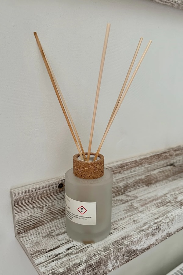 Vaaralliset tuoksutikut Airbnb-asunnossa