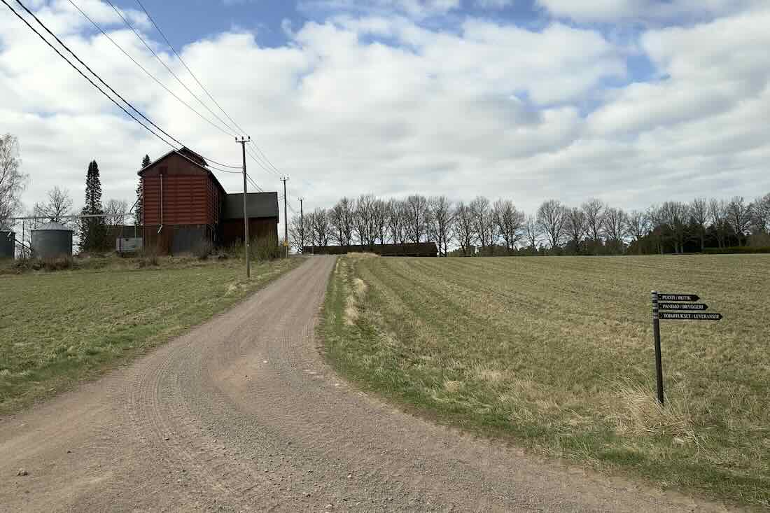 Malmgårdin peltoja