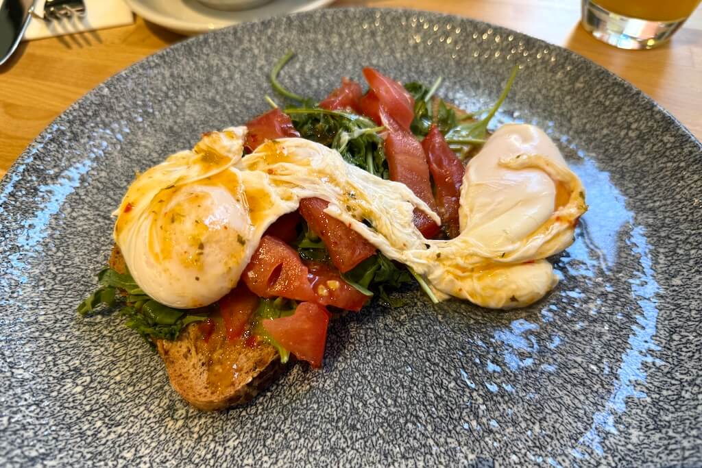Kananmunavoileipä-aamiainen-Peaches-Dublin