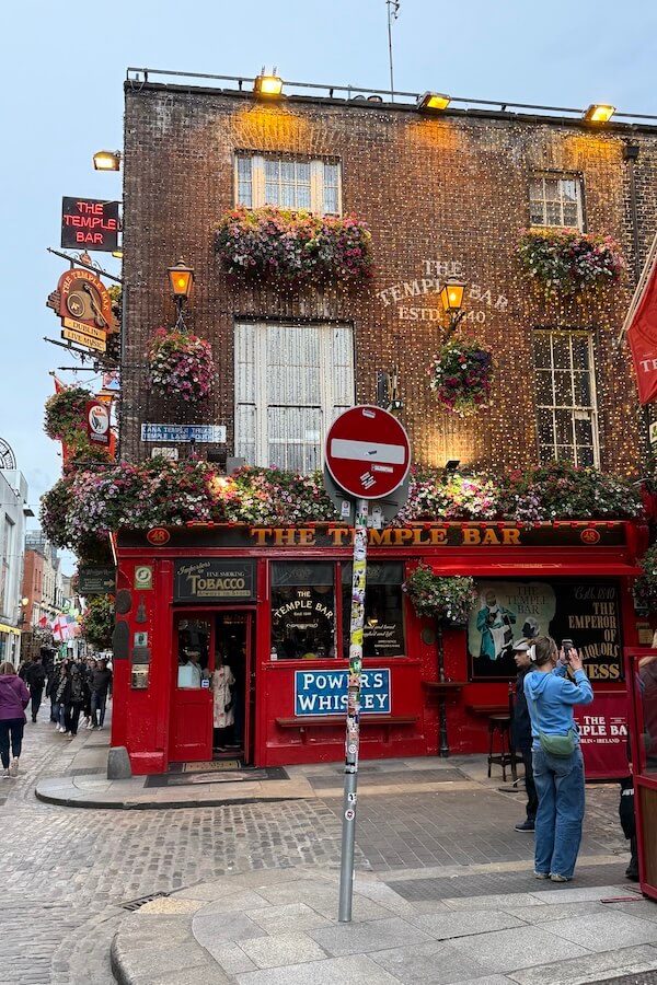 Temple Bar julkisivu Dublinissa