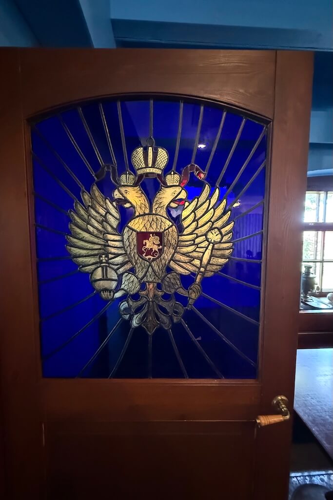 Valamo Keisarin kabinetti ovi
